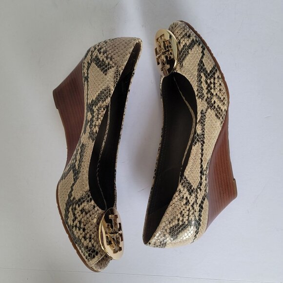 Tory Burch Snakeskin Peep-Toe Wedge Pumps. Size 10.5M - Picture 5 of 10
